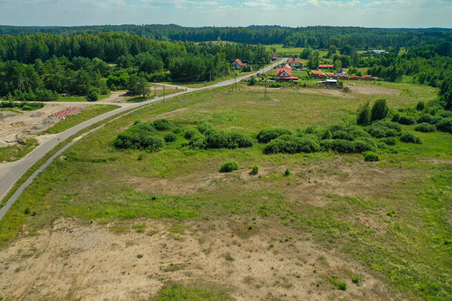 Mazurska działka niedaleko Mikołajek w Zełwągach