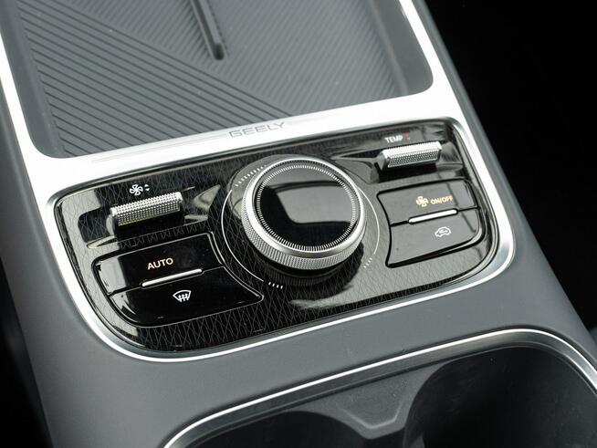Geely Starray EM-i 1.5 PHEV Pro Podgrz.f i kier Elektr.f Skóra LED