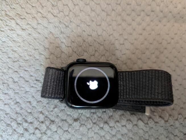 Używany Apple Watch SE 2Generacji 40mm