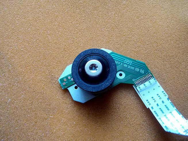 10 szt. MINI Silnik 3-fazowy z napędu DVD, 5V - 6V