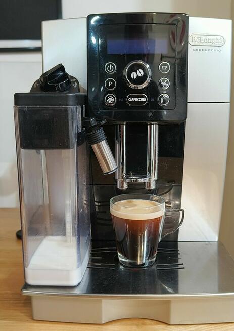 Delonghi Cappuccino ekspres ciśnieniowy do kawy