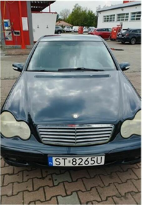 Syndyk sprzeda Mercedes Benz C 200