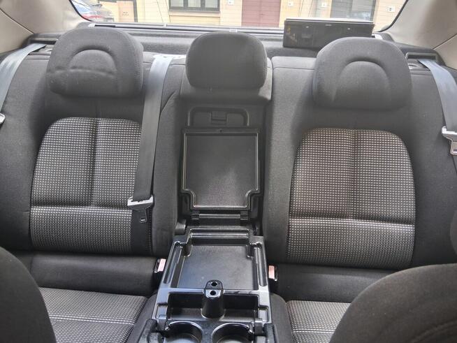 PEUGEOT 407 2,0 HDI 136KM sedan . Bogata wersja
