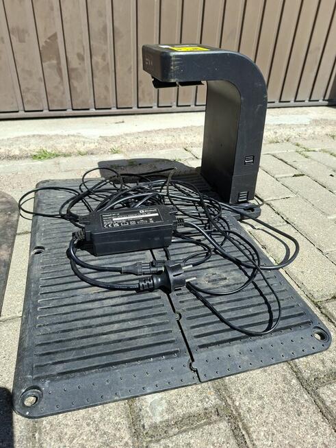 Baza stacja ładowania 2 szpilkami do robota koszącego Einhel