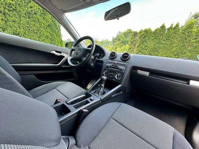 Audi A3 8P 1.6 MPI 101KM Czarna Niski Przebieg Klimatronik Opłacona