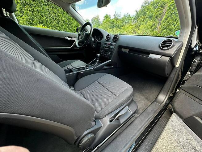 Audi A3 8P 1.6 MPI 101KM Czarna Niski Przebieg Klimatronik Opłacona