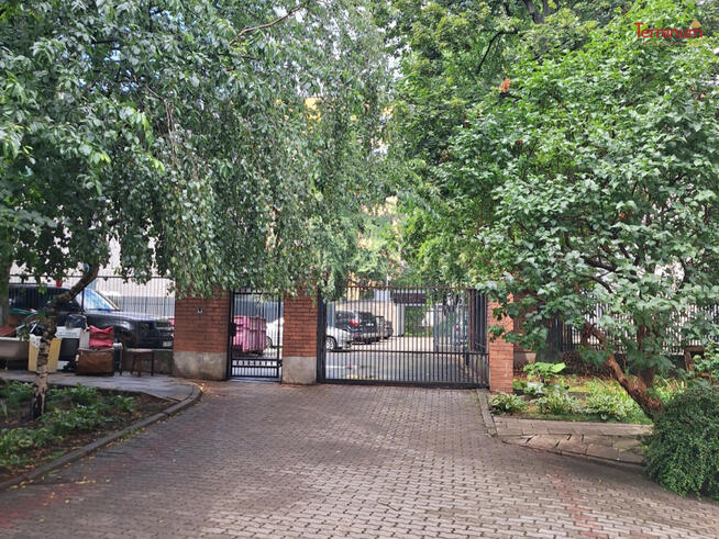 Garaż Warszawa gm. Praga-Południe Praga-Południe, Saska Kępa, Angorska