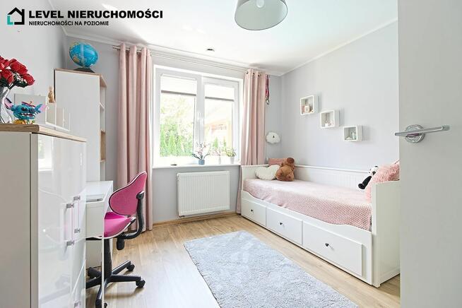 Dom wolnostojący w mieście