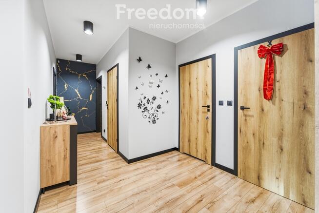 Apartament z ogródkiem i 3 miejscami parkingowymi