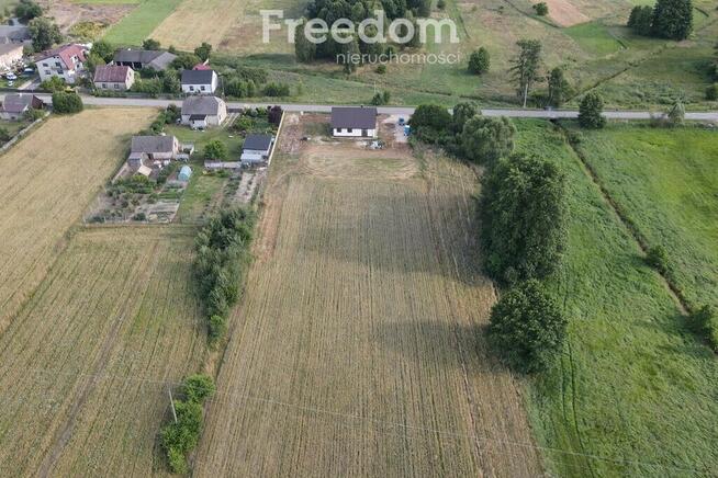 Działka budowlana 917 m² na sprzedaż