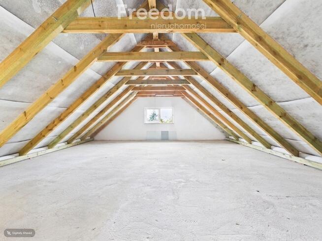 Budynek z potencjałem adaptacji na dom do 230 m²