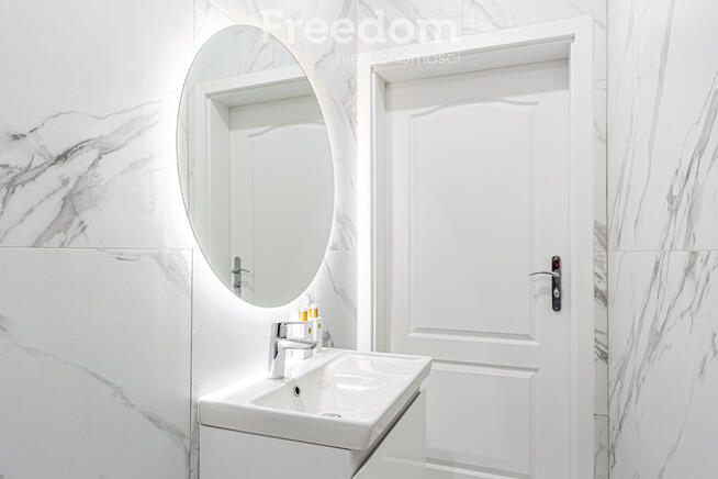 Stanowisko fryzjerskie w salonie beauty