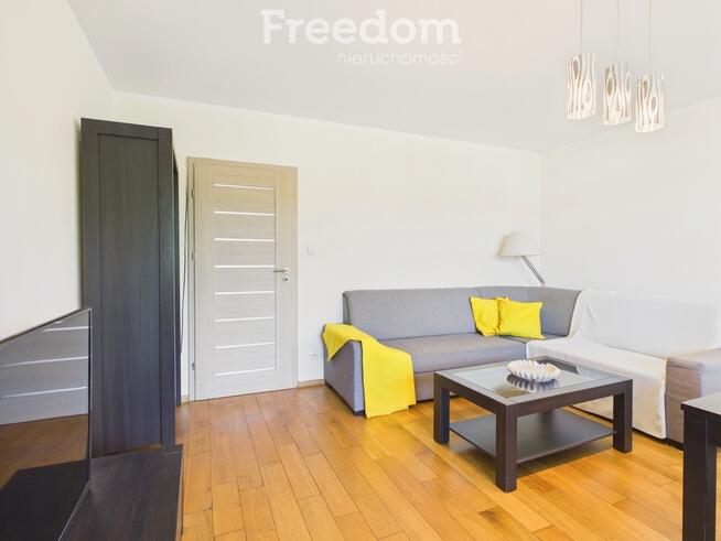 Przestronne 3 pokoje 71 m², balkon i parking