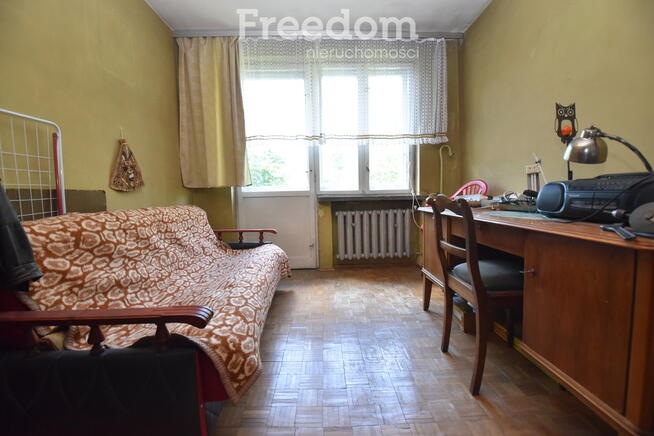 Wolnostojący DOM 96 m2, 4 pokoje 678 m działki
