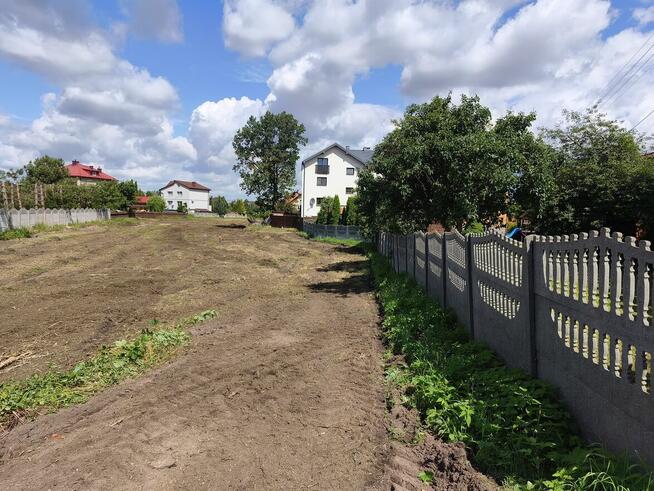 Działka budowlana 582 m2 z WZ (inne w opisie)