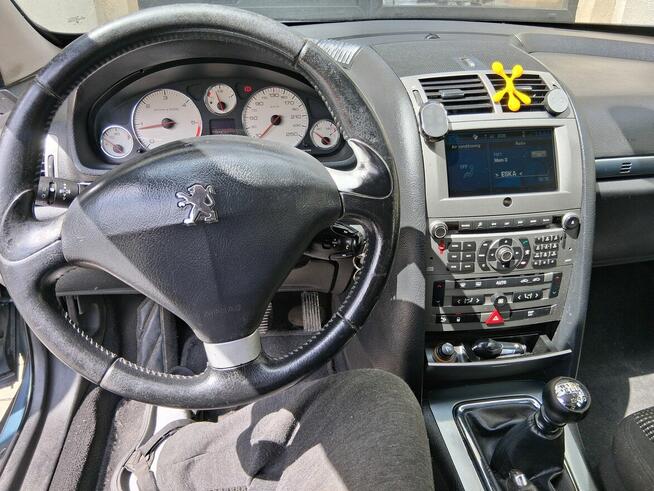 PEUGEOT 407 2,0 HDI 136KM sedan . Bogata wersja
