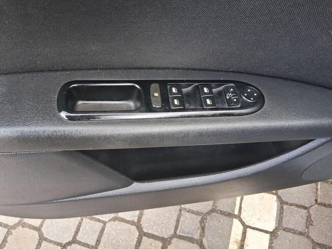 PEUGEOT 407 2,0 HDI 136KM sedan . Bogata wersja