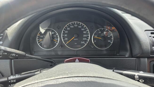 Mercedes ML 270 Duża Navi 4x4 automat xsenon