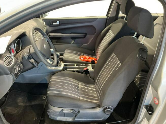 Ford Focus 94 tys.km, niezawodny silnik, po liftingu, drugie koła na alufelgach