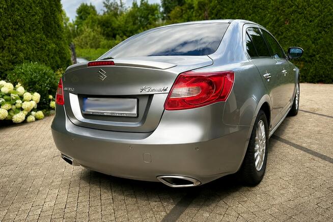 Suzuki Kizashi 2.4 4x2 178 KM Bogata wersja Keyless Go Skóry 2xPDC
