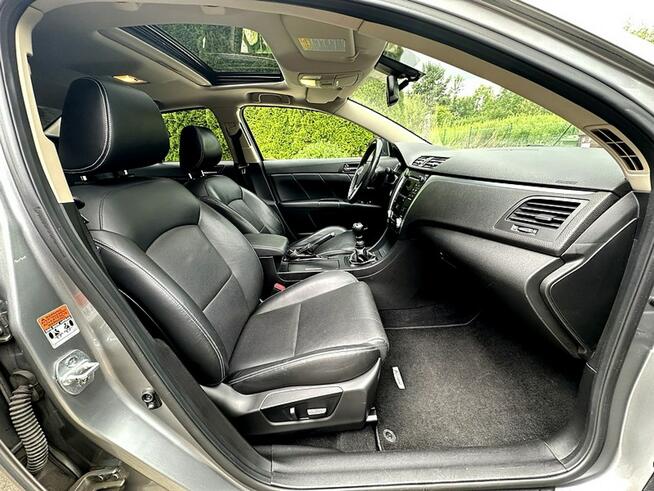 Suzuki Kizashi 2.4 4x2 178 KM Bogata wersja Keyless Go Skóry 2xPDC