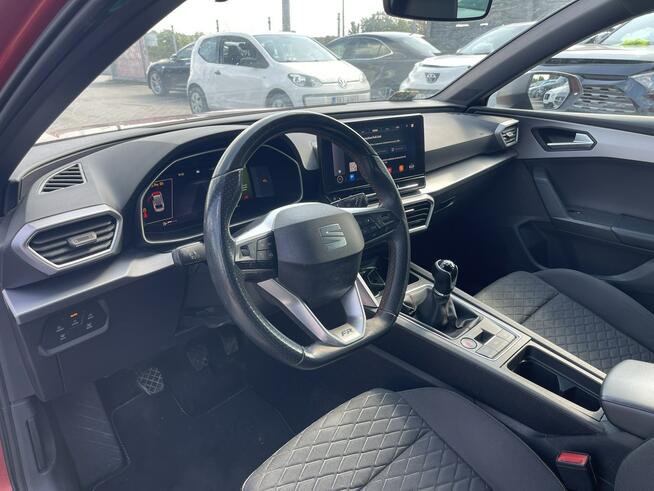 Seat Leon Sportstourer Salon PL ST HAK Czujniki park. Virtual cockpit