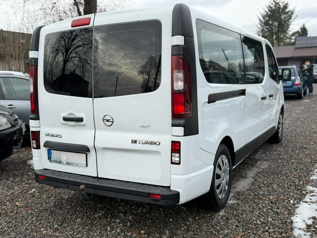 Opel Vivaro 1,6 120 9 osobowy klima. Nawiewy