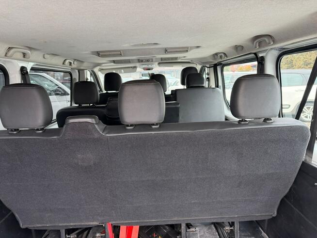 Opel Vivaro 1,6 120 9 osobowy klima. Nawiewy