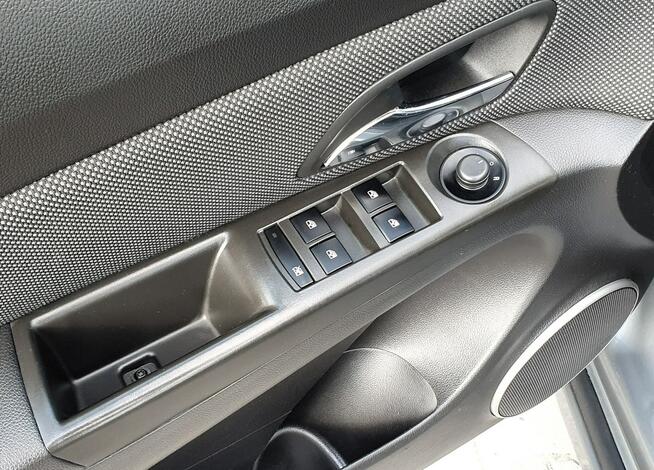 Chevrolet Cruze Czujniki parkowania/Tempomat/Nawigacja/Klimatronik/Alufelgi/8 X Airbag