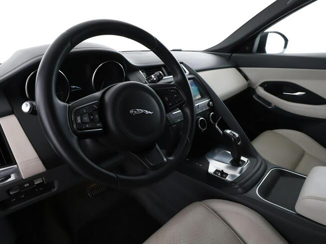 Jaguar E-Pace 2.0D Automat AWD Dark S Navi Tempomat el.Fotele Skóra Kamera Full LED