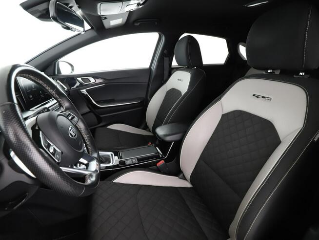 Kia Pro_cee'd automat full LED navi klima auto grzane fotele kamera i czujniki parko