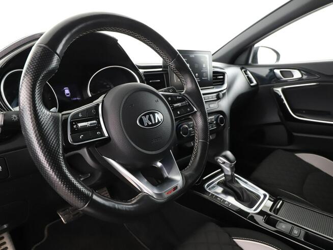 Kia Pro_cee'd automat full LED navi klima auto grzane fotele kamera i czujniki parko