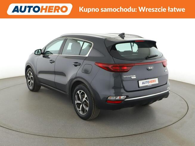 Kia Sportage automat navi kamera niski przebieg pdc