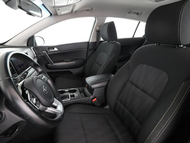 Kia Sportage automat navi kamera niski przebieg pdc