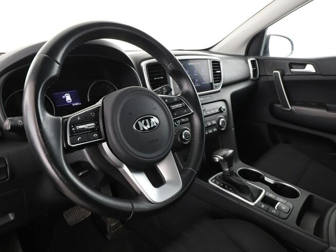 Kia Sportage automat navi kamera niski przebieg pdc