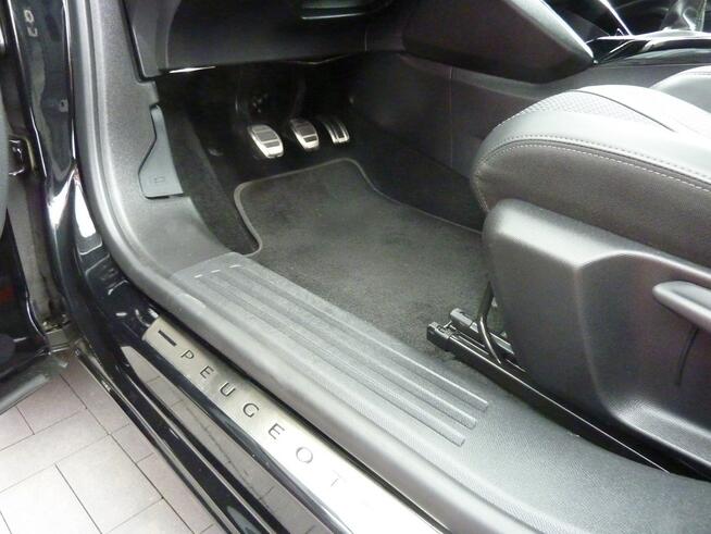 Peugeot 2008 GT*1.5 HDI*MANUAL*Navi*Kamera*Asystenty*Grzane Półskóry*Niski Przebieg