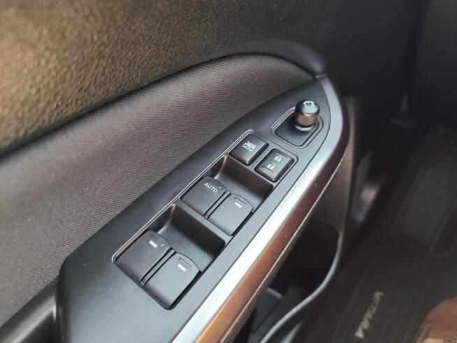 Suzuki Vitara 2023/PREMIUM/4x4/SALON POLSKA/fv23%/1 WŁ/serwis ASO/gwarancja