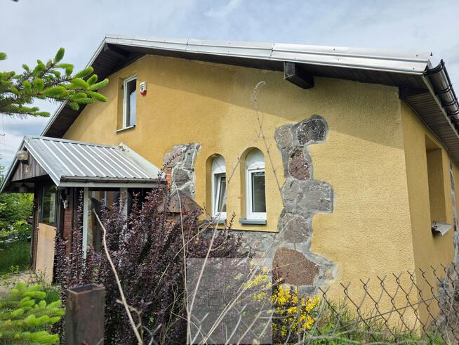 Wyjątkowy budynek z duszą nad samą rzeką Łydynią – Lekowo, pow. ciechanowski