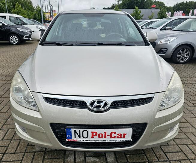 Hyundai i30 dokumentacja serwisowa, klimatyzacja, nowe opony,10 poduszek