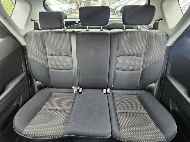 Hyundai i30 dokumentacja serwisowa, klimatyzacja, nowe opony,10 poduszek