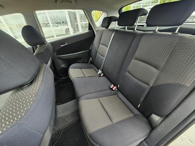 Hyundai i30 dokumentacja serwisowa, klimatyzacja, nowe opony,10 poduszek