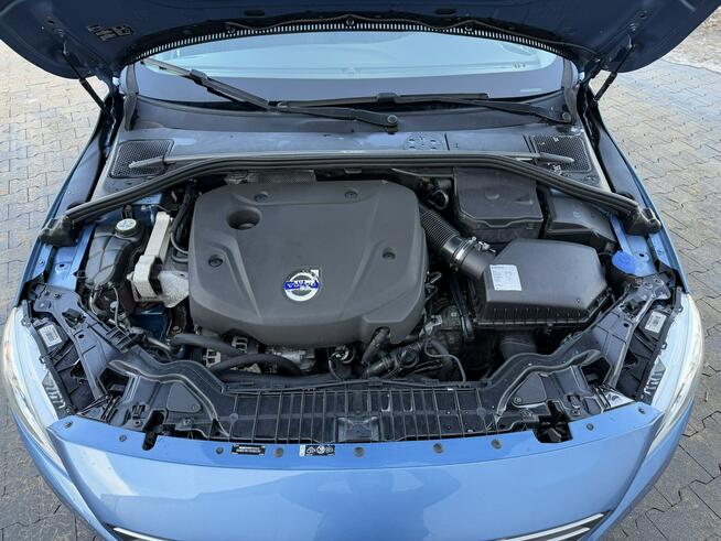 Volvo S60 2.0 / 181KM LED Nawigacja Tempomat Czujniki Parkowania Hak