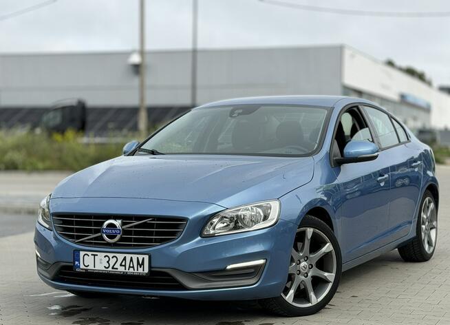 Volvo S60 2.0 / 181KM LED Nawigacja Tempomat Czujniki Parkowania Hak