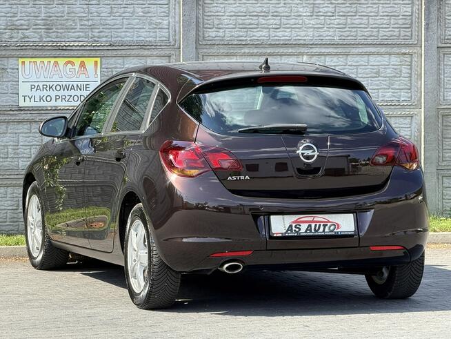 Opel Astra 1,6T 180KM Navi/Bixenon Skrętny/PDC/Tempomat/Pod.Fotele/Alu/Serwis