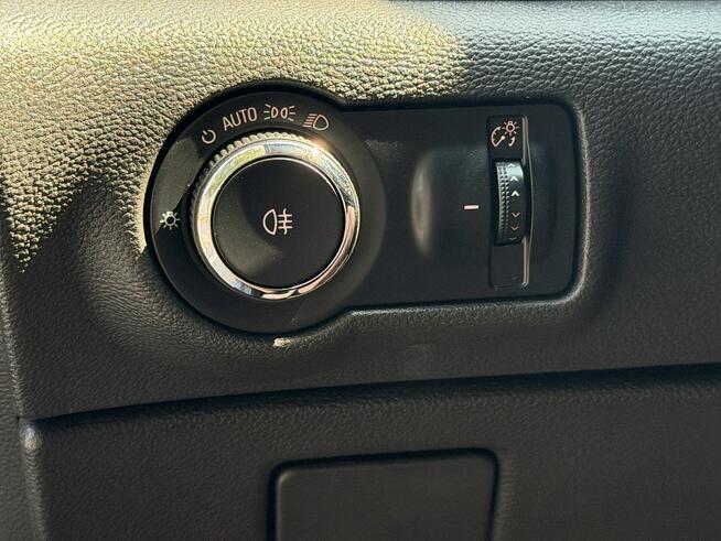 Opel Astra 1,6T 180KM Navi/Bixenon Skrętny/PDC/Tempomat/Pod.Fotele/Alu/Serwis