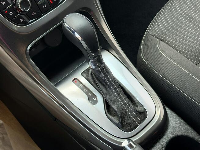 Opel Astra 1,6T 180KM Navi/Bixenon Skrętny/PDC/Tempomat/Pod.Fotele/Alu/Serwis