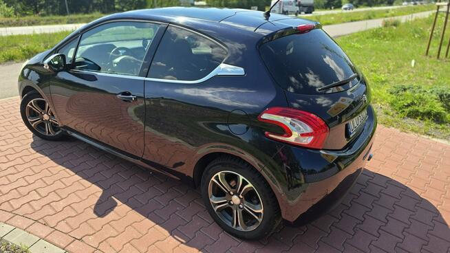 Peugeot 208 Super Wyposażenie Skóra Lekko Obtarty Jeżdżący