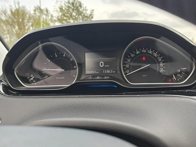 Peugeot 208 Super Wyposażenie Skóra Lekko Obtarty Jeżdżący