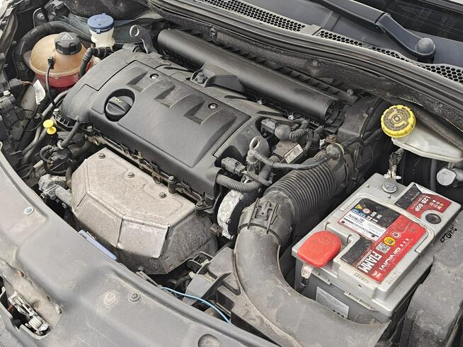Peugeot 208 Super Wyposażenie Skóra Lekko Obtarty Jeżdżący