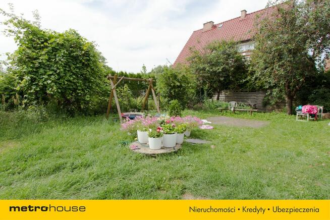 DOM WOLNOSTOJĄCY w Barwicach - budynki gospodarcze